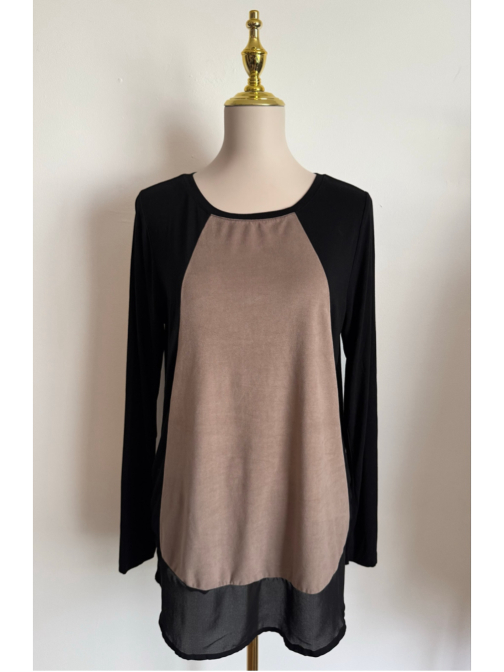 Women's Coco + Carmen Long Sleeve Tee Size S/M Black Beige